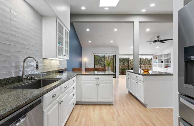 579 South Sierra Avenue - 579 South Sierra Avenue, Solana Beach, CA 92075