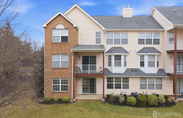 405 Plymouth Road photos photos