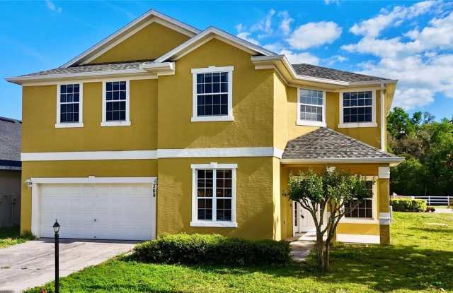 369 JAMES CIRCLE photos photos