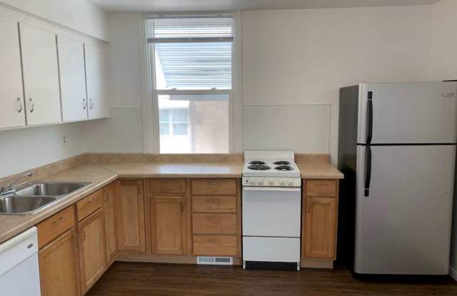 626 E 700 N Apt 5 Gallery 2