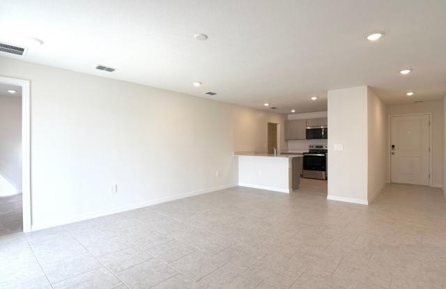 New 2026 Construction in the Woodland Ranch Estates in Dundee! Gallery 3