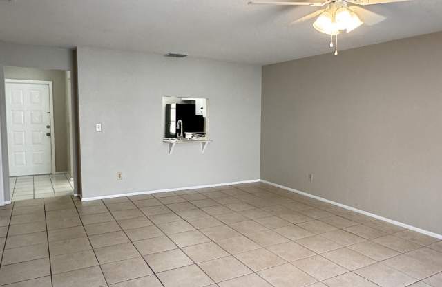 533 SE 6th Ter 1-4 (ZFI) - 1 Gallery 3