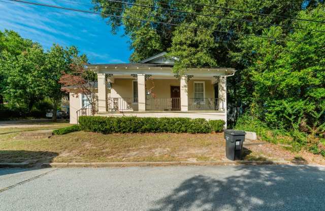 $650- Updated 2 bed/1 bath apartment near Medical Center, with brand-new appliances! photos photos