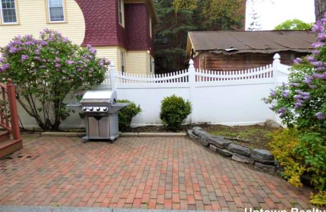 33 Athol Gallery 3