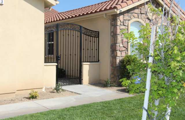 6663 North Ofelia Drive Gallery 3