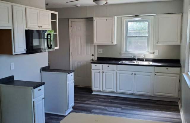 2BDRM HOUSE FOR RENT - 1626 Lehigh Avenue, Lorain, OH 44052