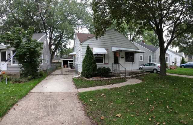 2360 Mapledale Gallery 2