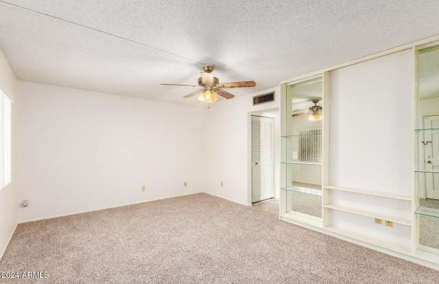 15611 N 23rd Place Gallery 4
