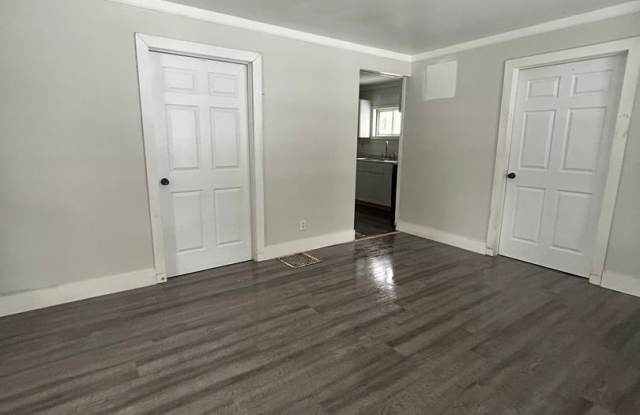 1 bedroom 1 bath House Gallery 3