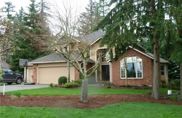 23521 SE 252nd Ct - 23521 Southeast 252nd Court, Maple Valley, WA 98038