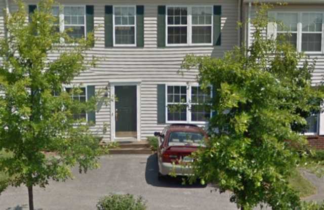 1045 Oak Tree Blvd |3-Bed 2 Bath with Unfinished Basement | August 13 photos photos