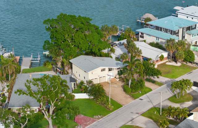 Waterfront 3 Bedroom in Yacht Club Estates photos photos