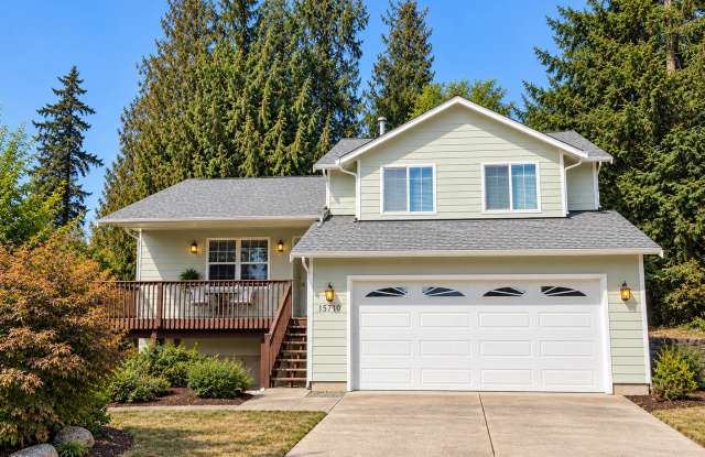 Spacious 3-Bedroom Home in Lake Lawrence Community with Partial Lake View! Gallery 1
