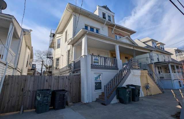 16 N Iowa Ave photos photos