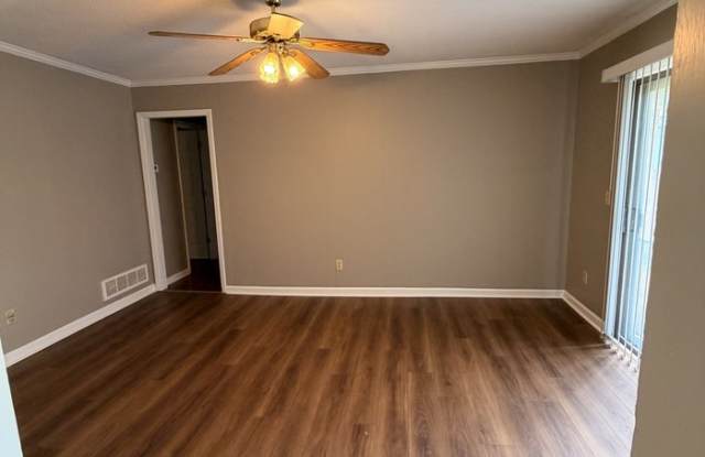 159 Redwood Court Gallery 2