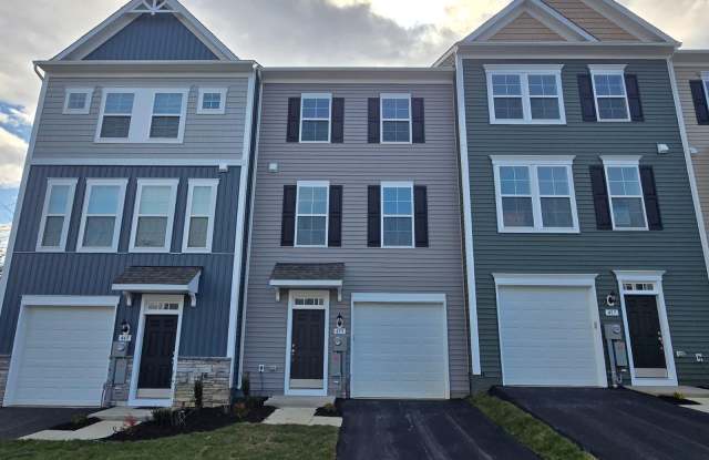 453 HUSKY TRL photos photos