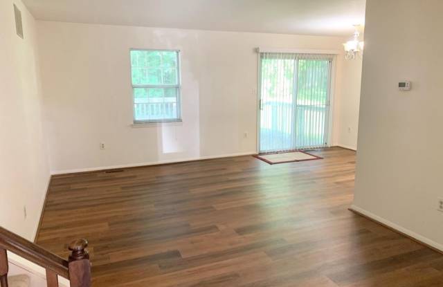 18640 BLUE VIOLET Lane Gallery 3