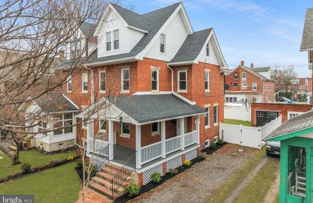 12 6TH Avenue photos photos