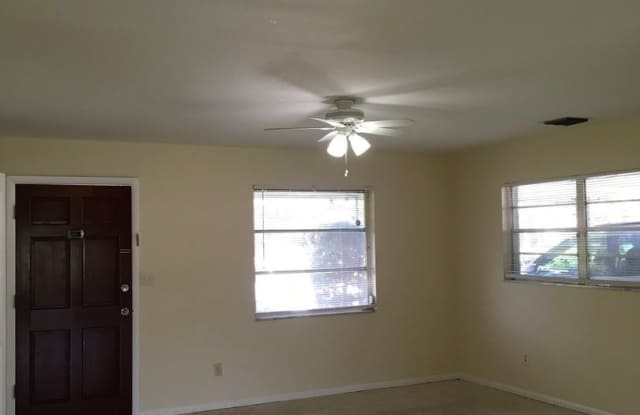 1869 Ravenall Ave. Gallery 2