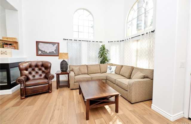 2084 Paseo Ambar Gallery 3