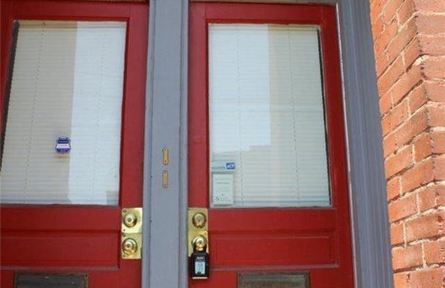 2007 California Avenue Gallery 2