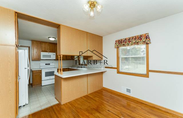 2920 20th St SE photos photos