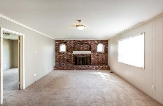 1410 Hamilton Drive Gallery 3
