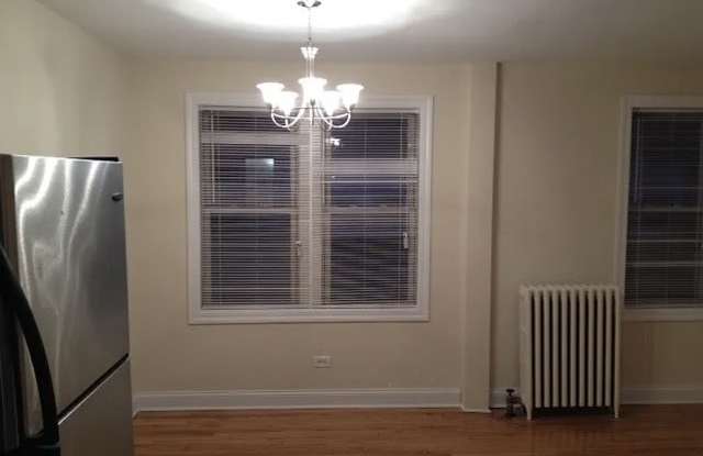 4556 W George St photos photos