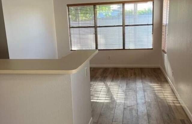 1634 N COMANCHE Drive Gallery 4