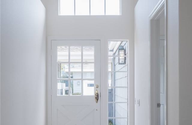 3541 Daffodil Avenue Gallery 4