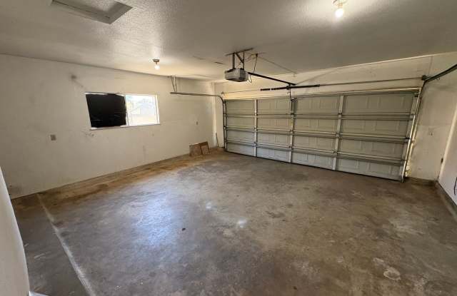 Spacious home in Tulare Rent Ready! Gallery 3