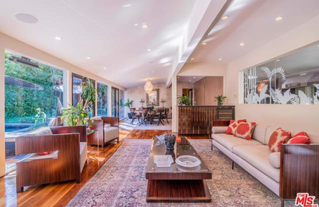 1108 LAUREL Way - 1108 Laurel Way, Beverly Hills, CA 90210