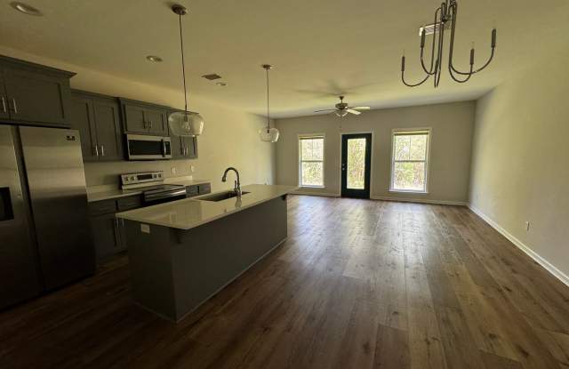 3 bed 2.5 bath Gallery 4
