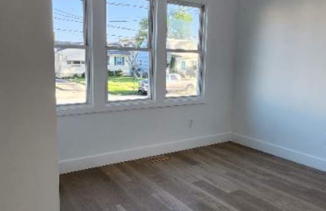 246 W Linden Ave Unit 1 Gallery 4