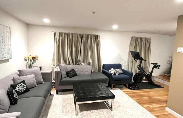 985 Trapelo Rd - 985 Trapelo Road, Waltham, MA 02452