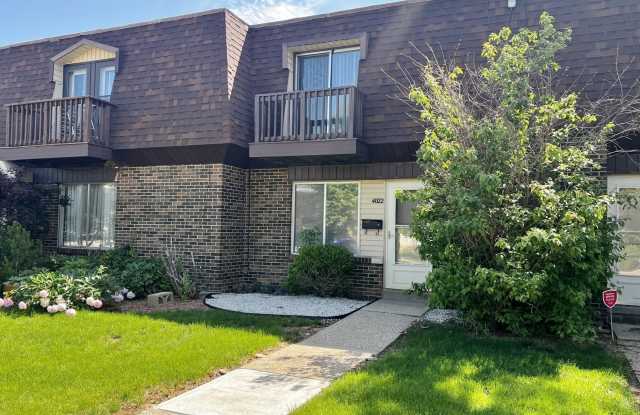 4022 N WESTPORT Court - 4022 North Westport Court, Peoria, IL 61615