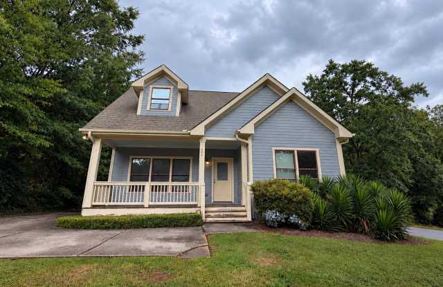 PRE-LEASING FOR AUGUST 9TH 2027! Gallery 1