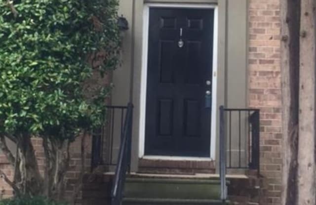 6980 Roswell Road - 6980 Roswell Rd NE, Sandy Springs, GA 30328