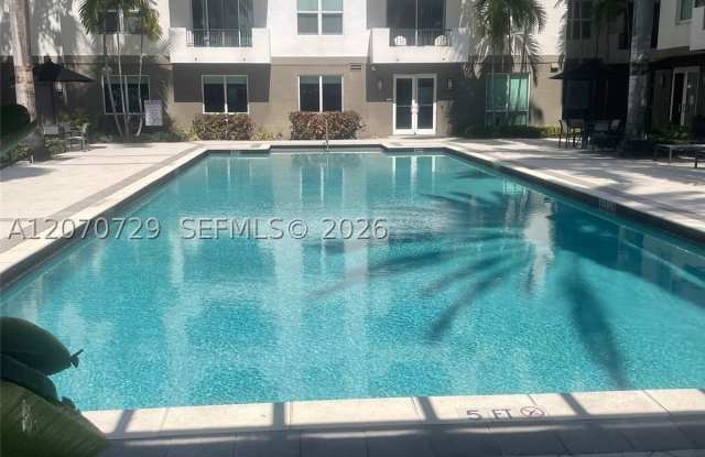 2401 NE 65th St photos photos