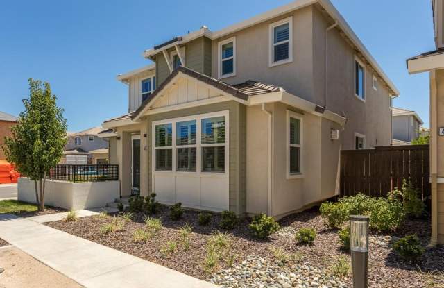 3–4 Bedroom Solar Home in Rocklin – Office + Loft | Available Now - 4821 Holden Drive, Rocklin, CA 95677