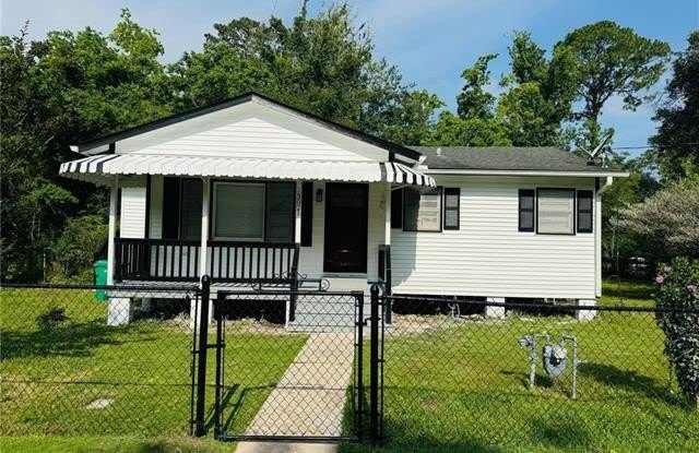 3021 HARRIS Avenue photos photos