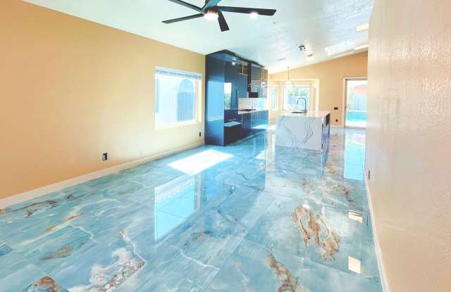 8709 E Gail Road Gallery 3