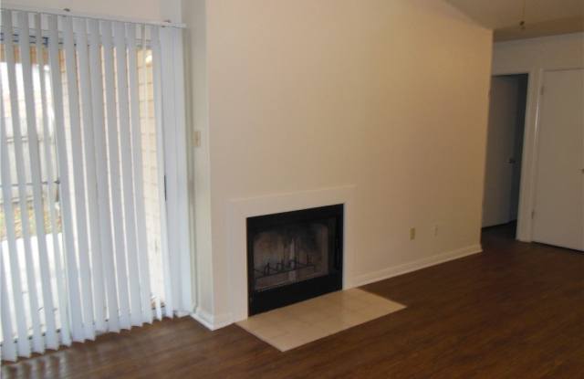 604 Frostwood Drive Gallery 4