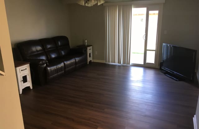 1941 Joles Dr Gallery 3