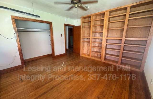 235 Henry Street Gallery 2