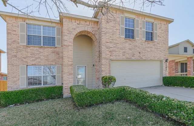 Now Leasing: Updated Two-Story Home in The Highlands – Over 2,000 Sq Ft! photos photos