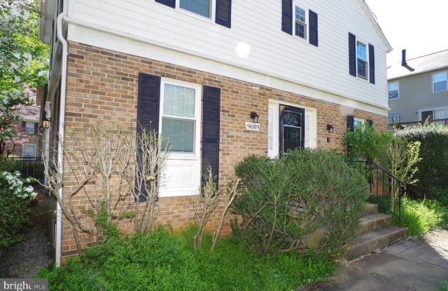 9689 LINDENBROOK STREET - 9689 Lindenbrook Street, Oakton, VA 22031