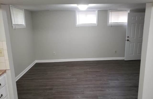 904 East Frederick Street-B Gallery 2