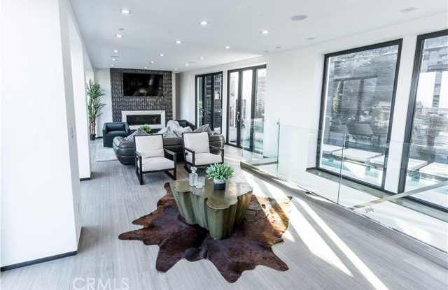 8148 Gould Avenue Gallery 2