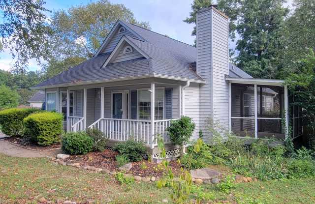 3 Bed, 2 Bath Home Available in Simpsonville - 7 Wooddale Court, Greenville County, SC 29681